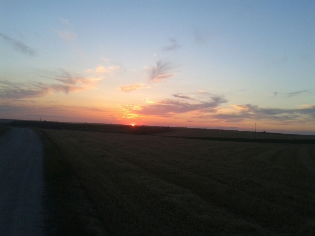 Atardecer en el lago.JPG